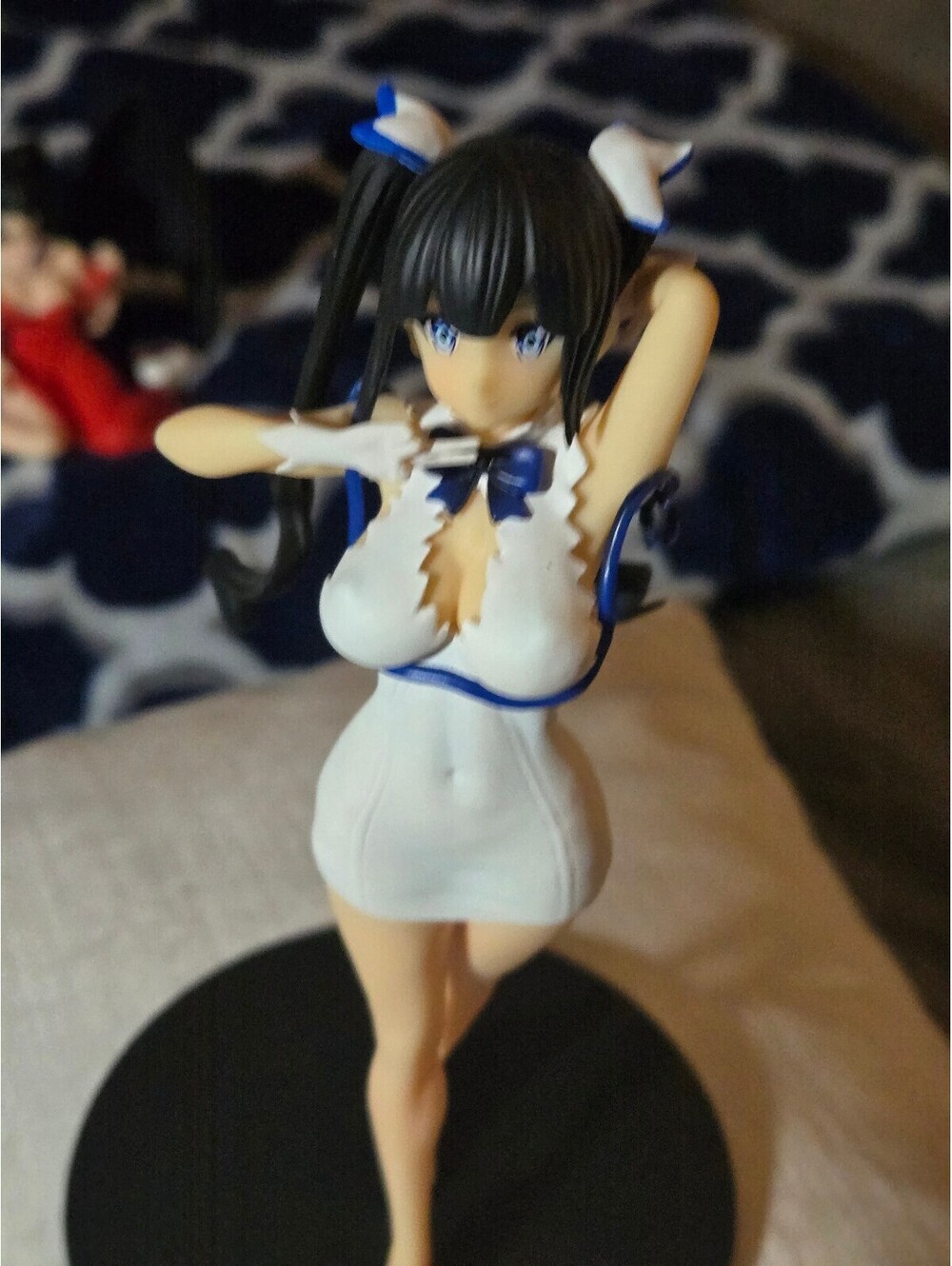 7-Inch Hestia Figure Is It Wrong to Pick Up Girls in a Dungeon? Anime Figure